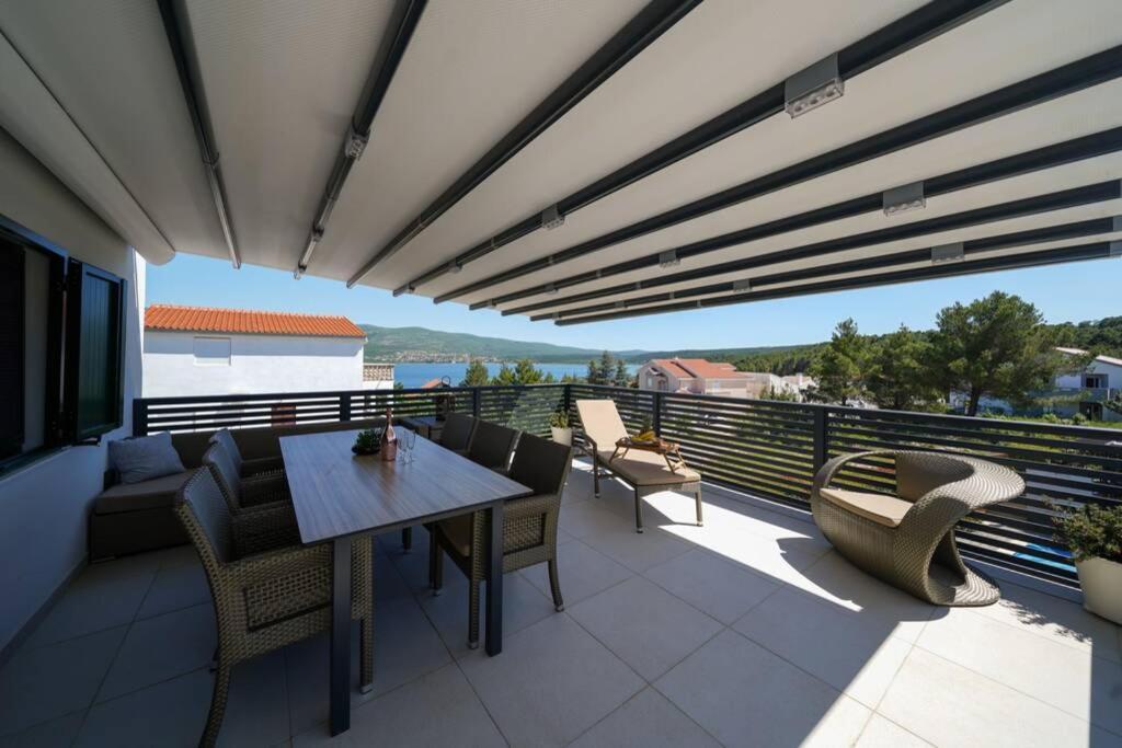 Apartment Vala, 4*, Sea View & Private Heated Pool Pridraga Екстер'єр фото