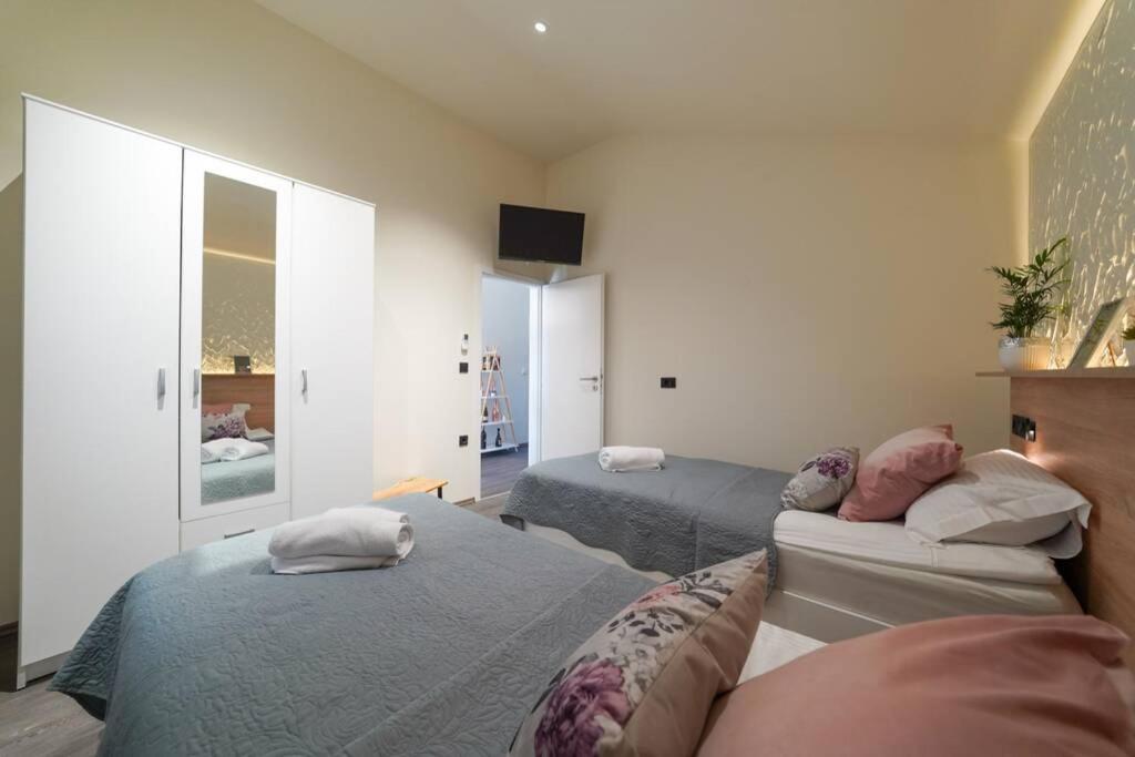 Apartment Vala, 4*, Sea View & Private Heated Pool Pridraga Екстер'єр фото